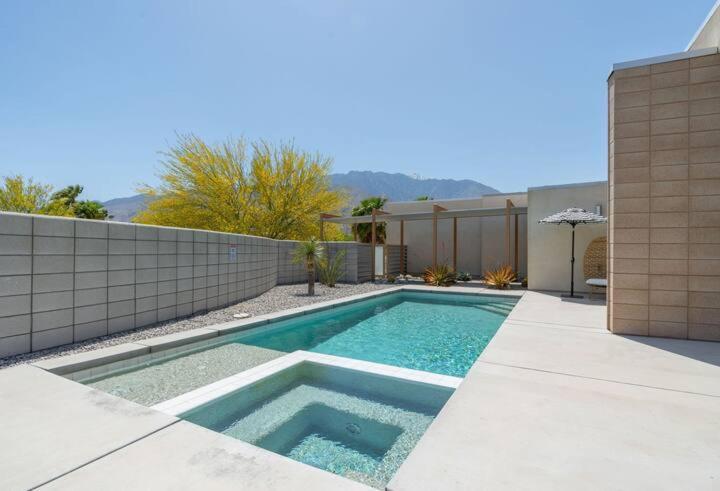 Chic Luxurious Desert Home- Private Pool Hot Tub Palm Springs Exterior foto