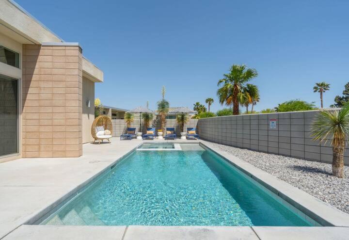 Chic Luxurious Desert Home- Private Pool Hot Tub Palm Springs Exterior foto